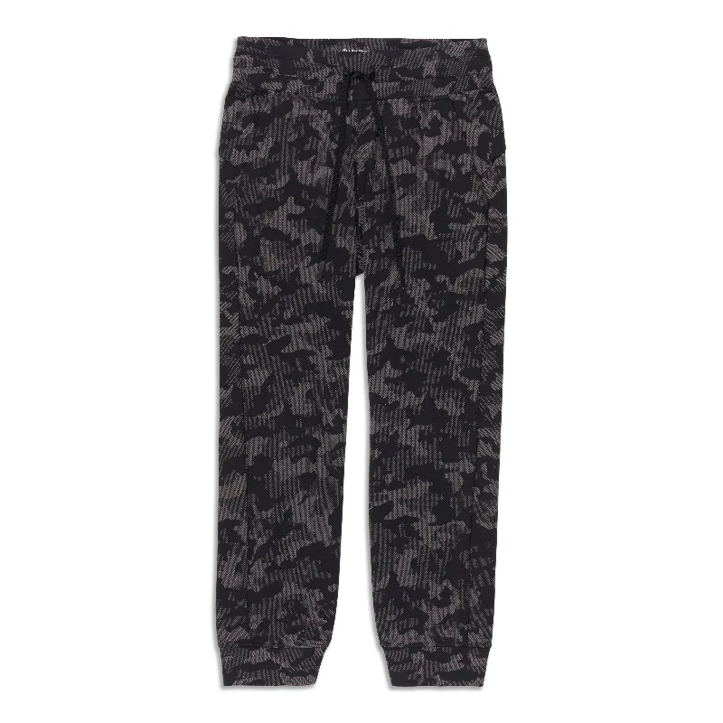Relaxed Fashion Ready To Rulu Jogger Crop - Resale