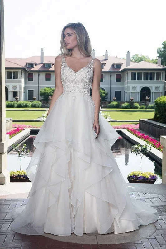 Comfortable Jeans Rachel Allan Bridal - M612 Foliage Embroidered Tiered Bridal Gown Comfortable Jeans Rachel Allan Bridal - M612 Foliage Embroidered Tiered Bridal Gown