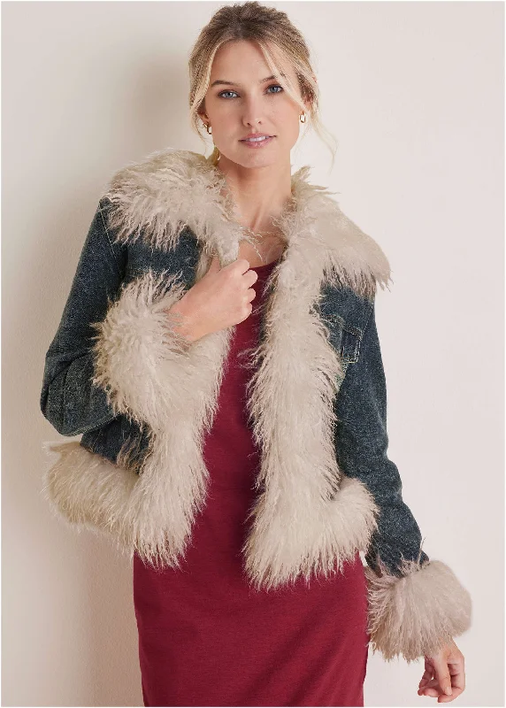 Relaxed Chic Denim Shearling Jacket - Dark Wash