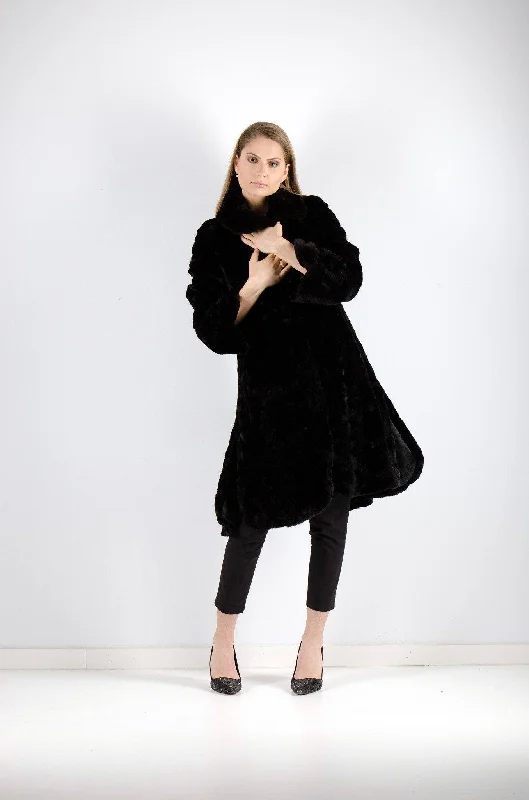 Light Fit 11 | Black Dyed Mink Fur Coat