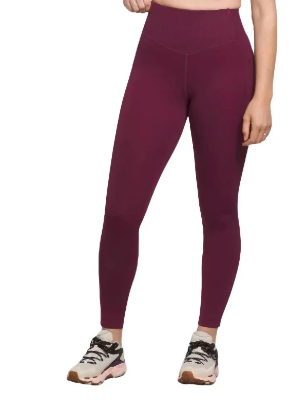 Classic Comfort Women's Dune Sky Pocket Tight Leggings - Regular Fit In Boysenberry