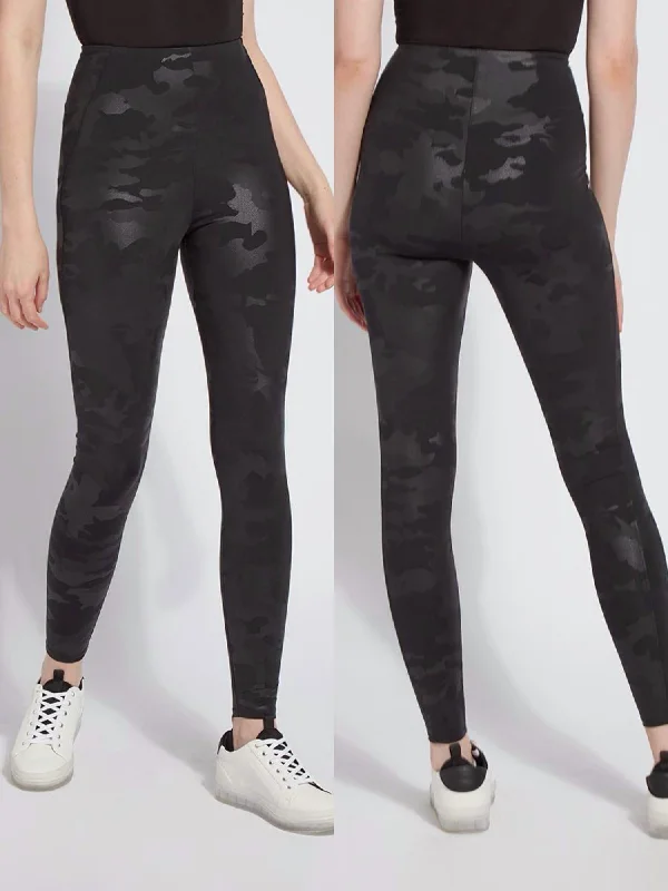 Cozy Knits Camouflage Foil Legging In Camo Black