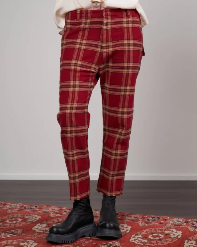 Casual Fit Griffin Flannel Pants In Cranberry