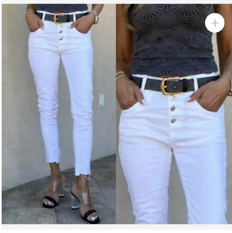 Cozy Fitting Aviv In White