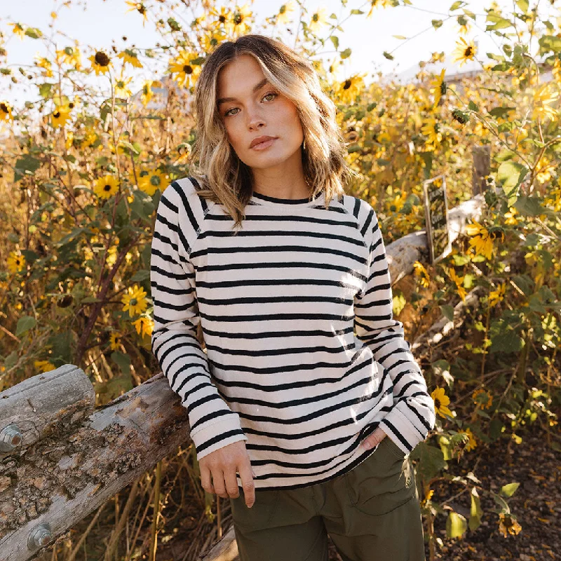 Chic Outfits Nantucket Striped Crew, Navy Stripe