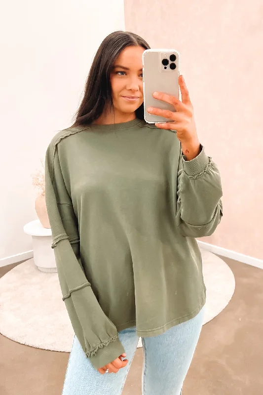 Easy-to-Wear Dreamer Crew Khaki