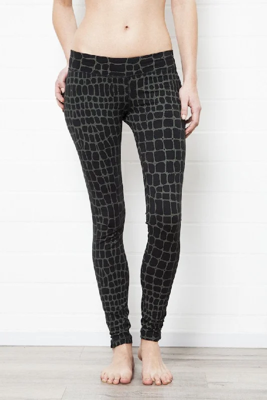 Effortless Outfits Crocodile Leggings - Black