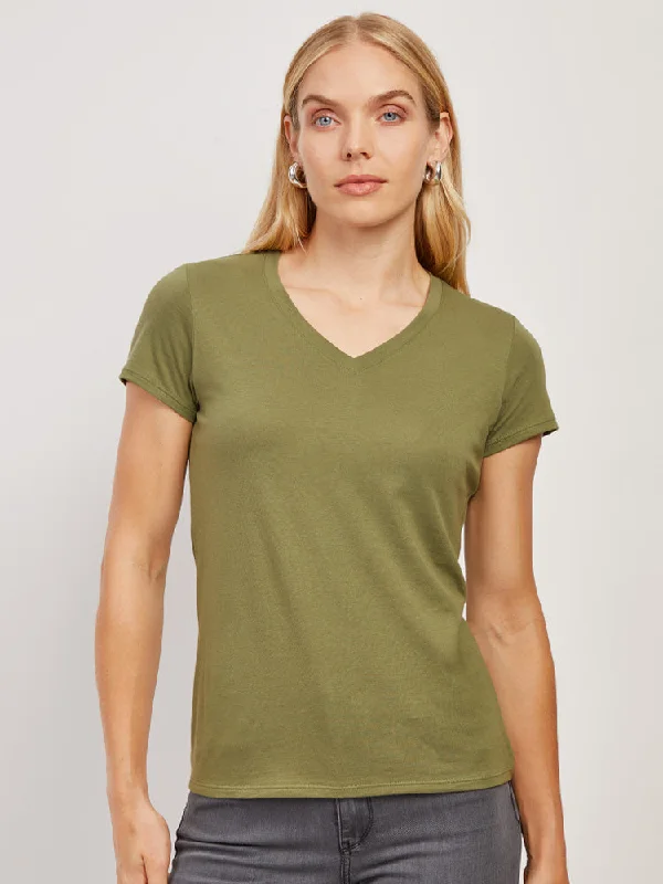 Casual Chic Looks Fitted V-Neck Marcy Tee