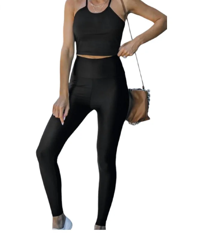 Timeless Style Matte Leggings In Black