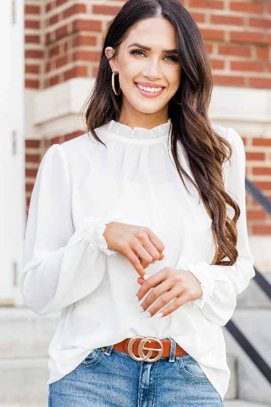 Relaxed Weekend Wear Just be You White Ruffled Blouse