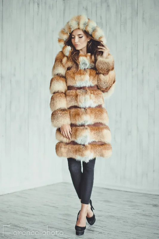 Elegant Dressing Fox Fur Coat with Hood