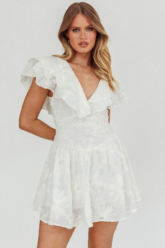 Comfortable Chic Garden Of Eden Ruffle Mini Dress White