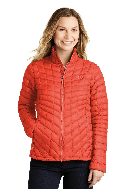 Classic Comfort The North Face Ladies ThermoBall ™ Trekker Jacket. NF0A3LHK