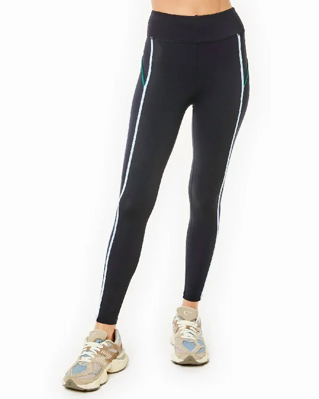 Weekend Comfort Wear Chestnut Leggings In Black