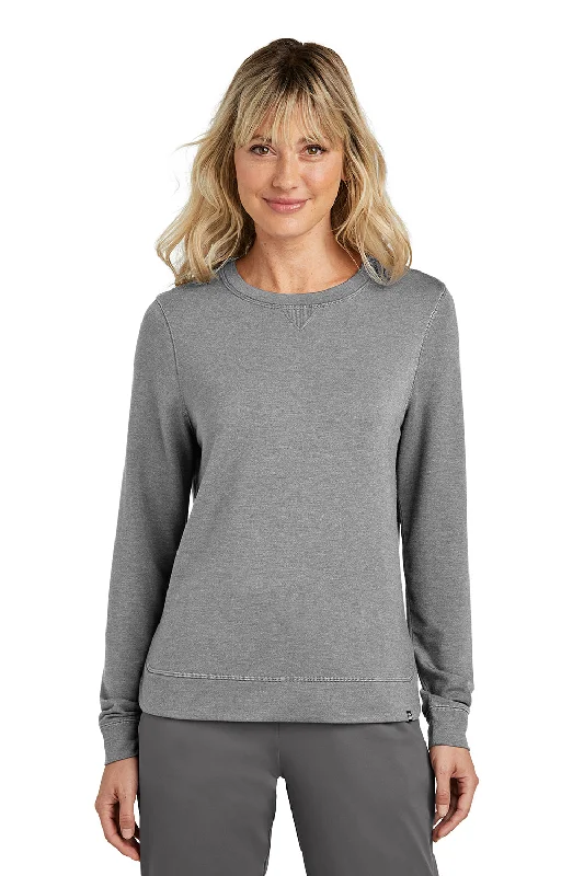 Trendy Comfort Wear TravisMathew Womens Long Weekend Crewneck Sweatshirt - Heather Light Grey