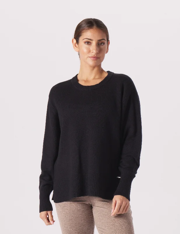 Casual Fit Elevated Knit Crew: Black