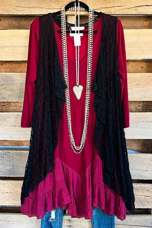 Weekend Comfort Wear Run To Me Lace Vest - Black