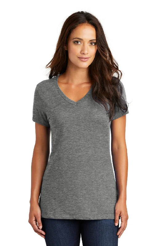 Comfortable Chic District Womens Perfect Weight Short Sleeve V-Neck T-Shirt - Heather Nickel Grey - Closeout Comfortable Chic District Womens Perfect Weight Short Sleeve V-Neck T-Shirt - Heather Nickel Grey - Closeout