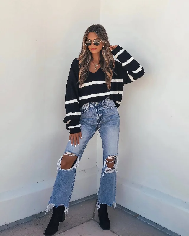 Comfortable Fashion Looks Black and White Striped V Neck Sweater - FINAL SALE