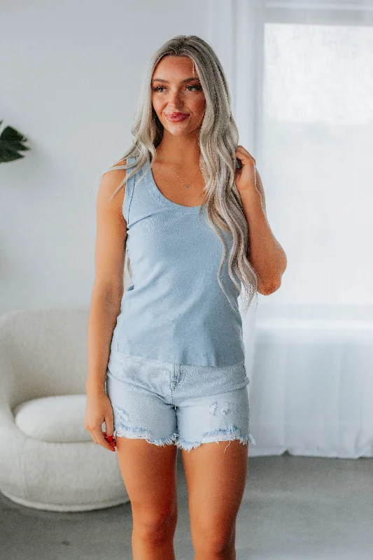 Trendy Looks Lita Basic Tank - Powder Blue
