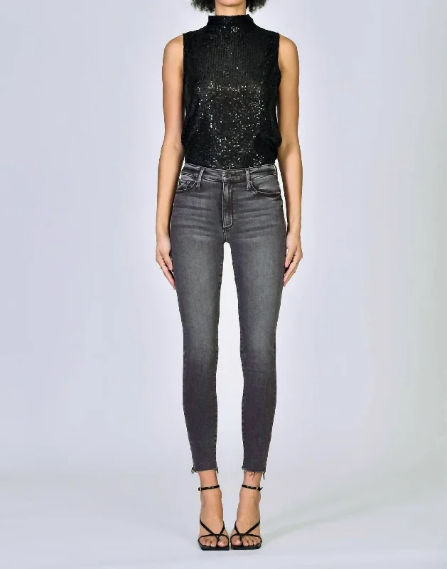 Easy-to-Wear Carmen High Rise Ankle Fray Jean In No One To Blame