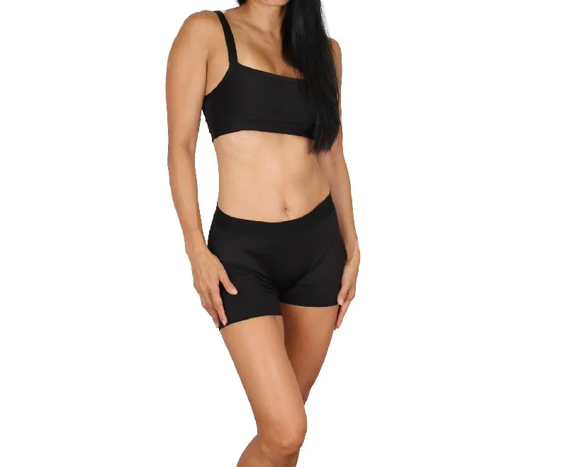 Trendy Comfort Wear Light Support Sports Bra In Black