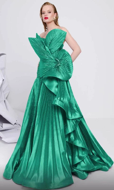 Comfy Chic Wear MNM Couture F02867 - Pleated Ribbon Evening Gown