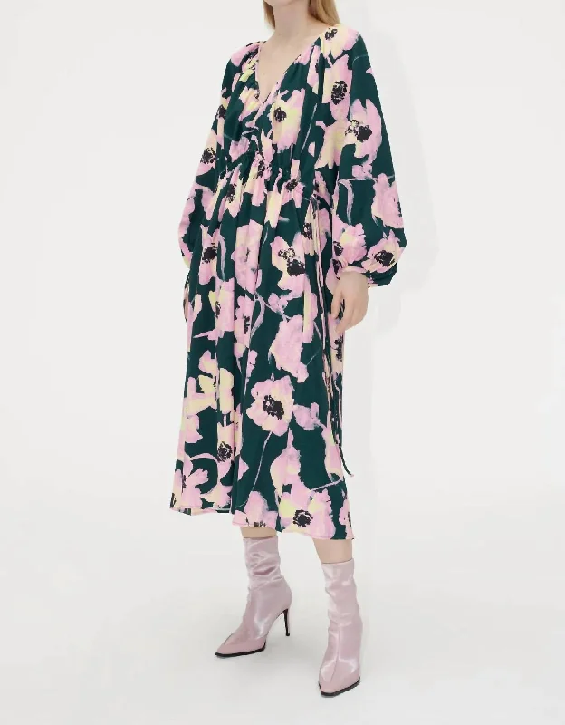 Soft Fabric Looks Heather Floral Midi Dress in Filigran Flower Green