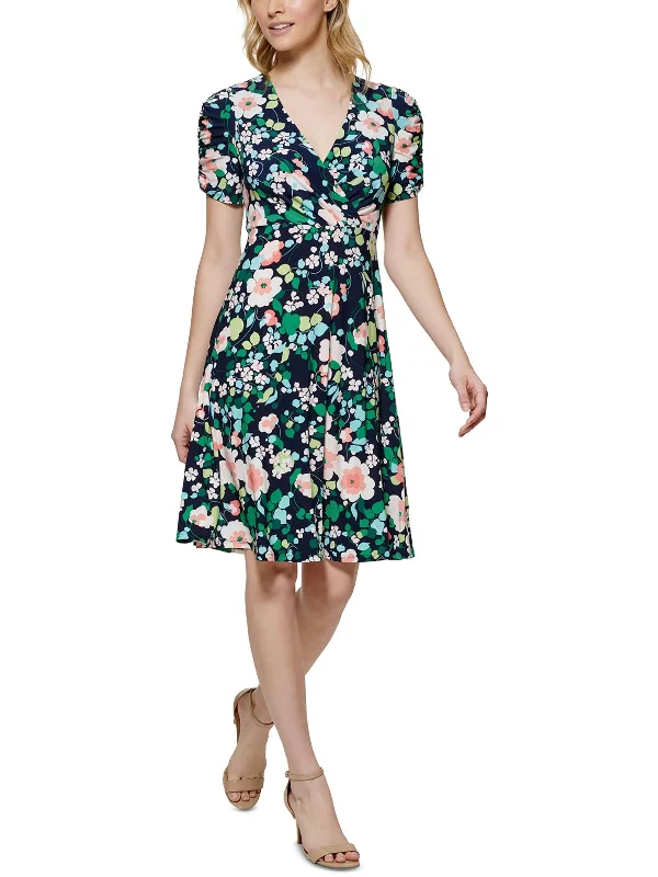 Effortless Looks Petites Womens Floral Print Mini Fit & Flare Dress